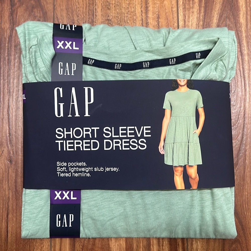 GAP Short Sleeve Tiered Dress